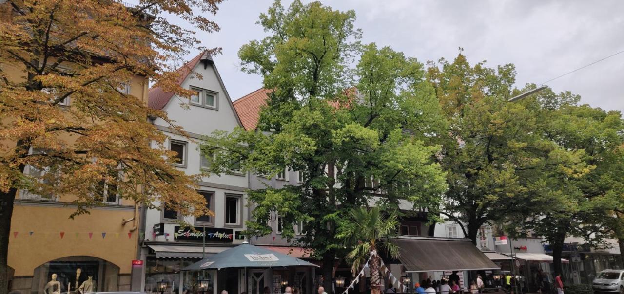 Gemuetliche 2-Zimmer Wohnung - Balkon - Parkplatz - Smart Tv - Arbeitsplatz Friedberg  Extérieur photo